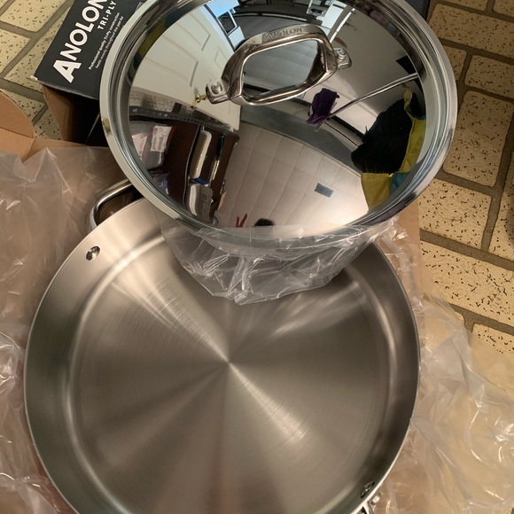 Anolon saute pan - Picture 4 of 8